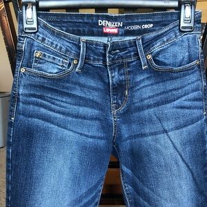 Cropped Levi’s